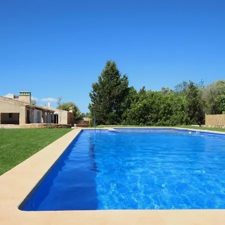 Mit Pool, Garten, Terrasse Und Grill Apartment